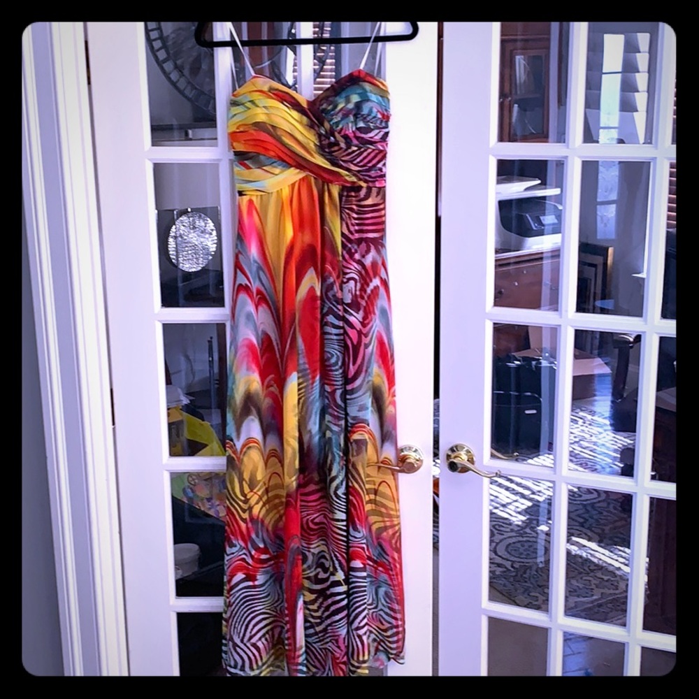 Standout strapless maxi!